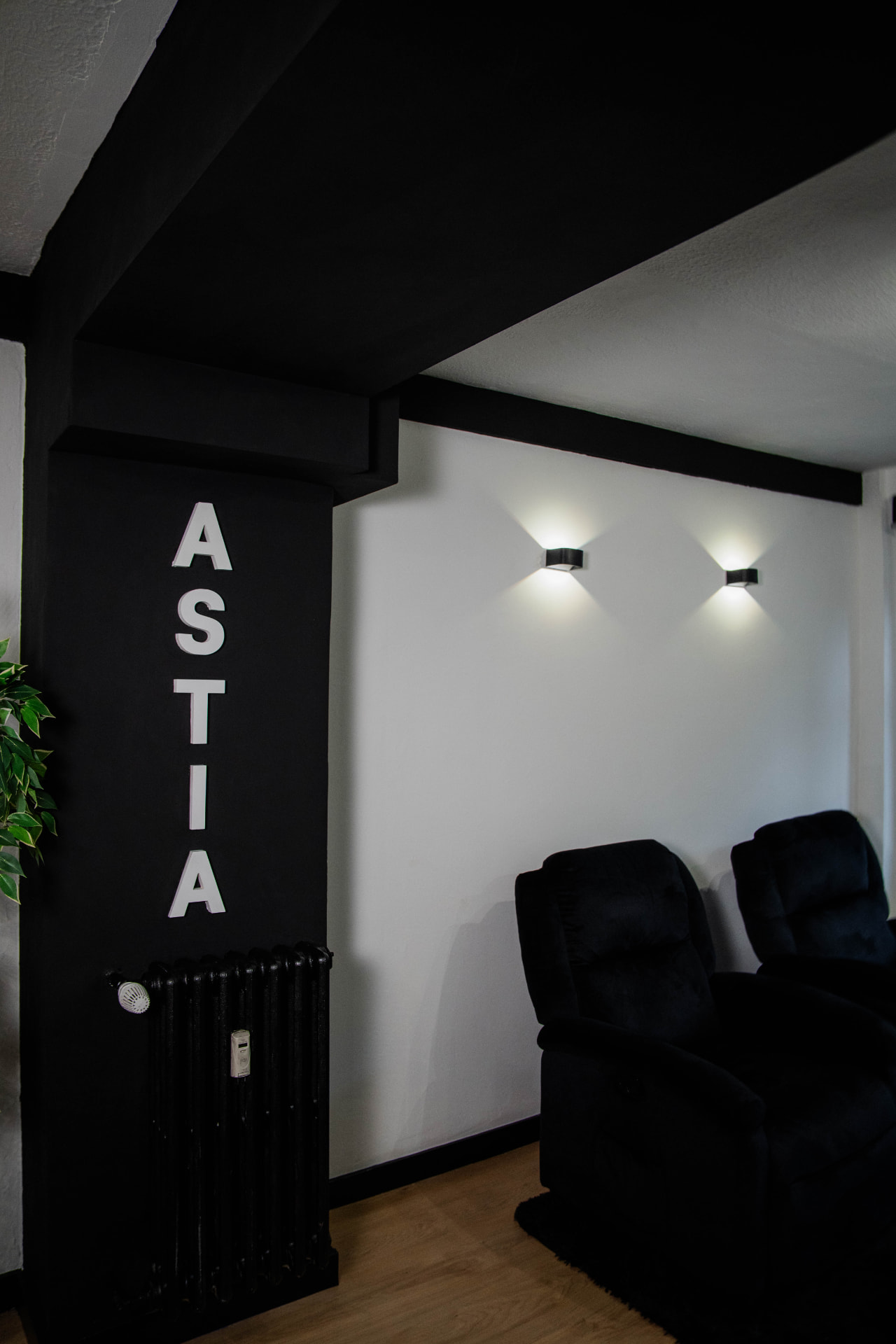 Zona de espera de las oficinas de Astia